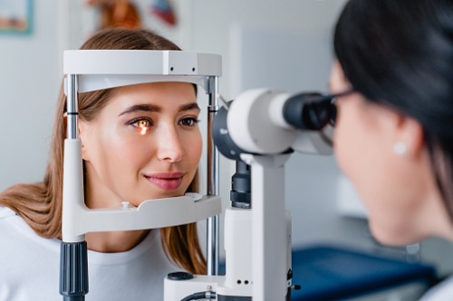 Com prevenir un despreniment de retina – Adeslas Salut i Benestar