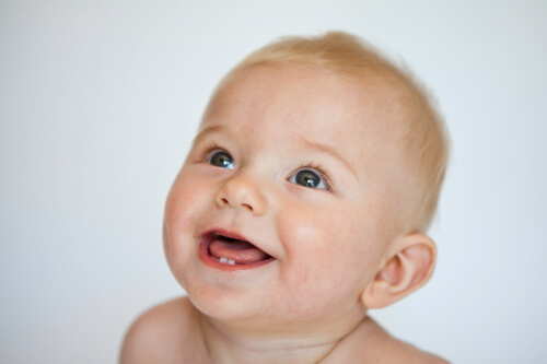 Consejos para cuidar la higiene bucal del bebé - Adeslas Salud y Bienestar